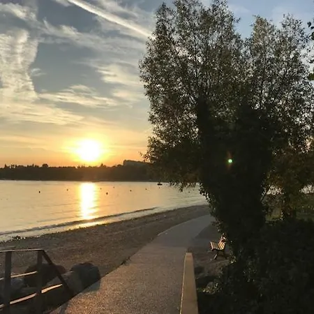 Small Joy On The Lake 公寓 拉法